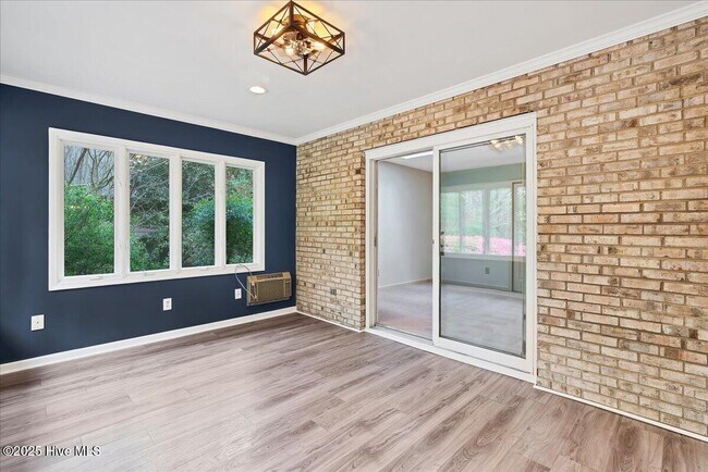 Building Photo - 40 Bogie Dr