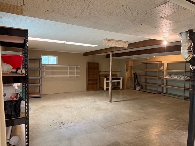 Building Photo - Lindbergh Schools 3BD 2.5 Bth Open Floor Plan