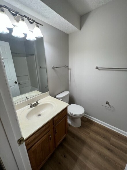 Building Photo - 3614 Morris Farm Dr