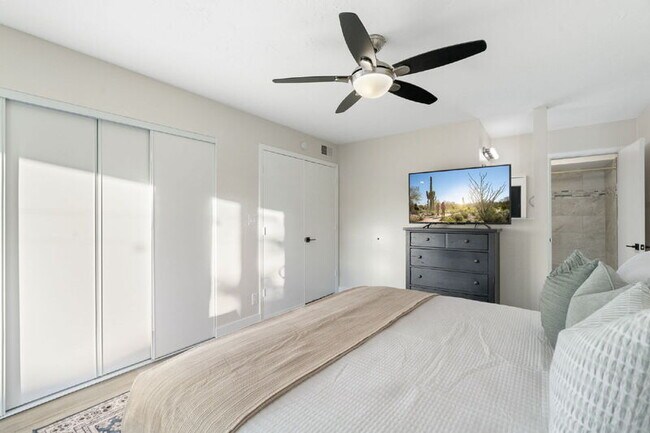 Building Photo - 14410 North 42nd Pl