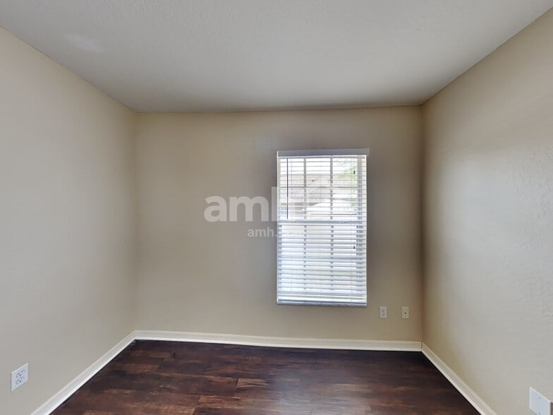 Building Photo - 3244 Grand Pines Dr