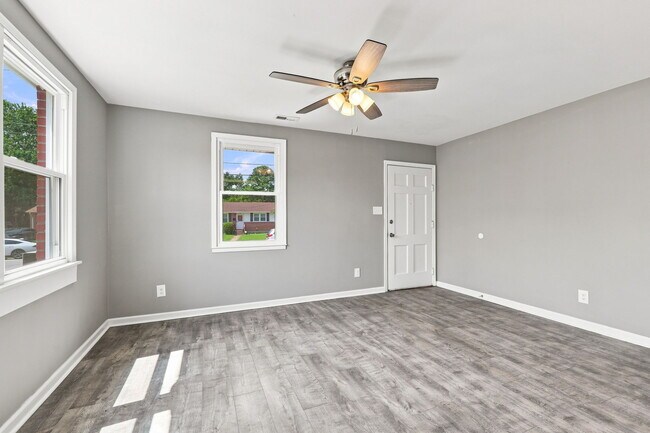 Building Photo - 1305 Yeadon Rd