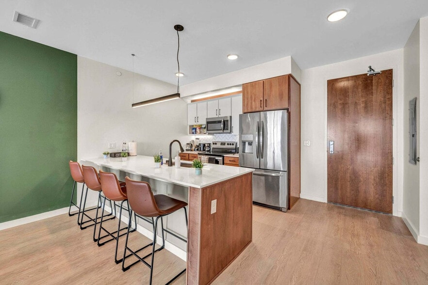 Building Photo - 2189 Cornell Rd