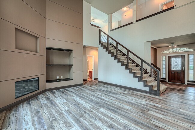 Building Photo - 42 Rocky Point Ct