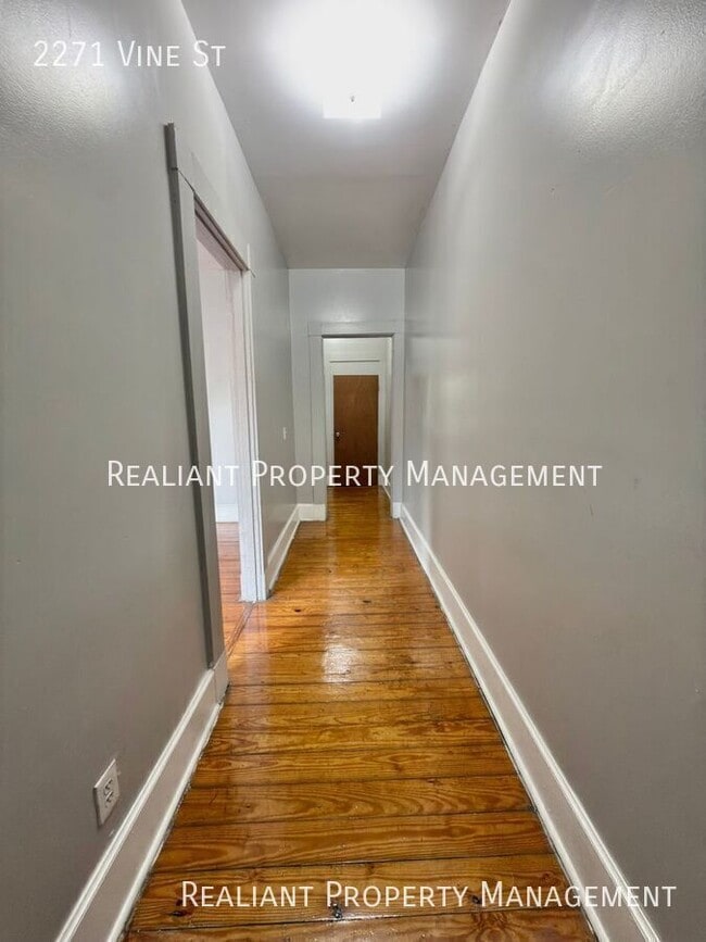 Building Photo - 2271 Vine St