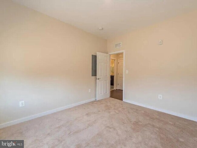 Building Photo - 3303 Demirel Way