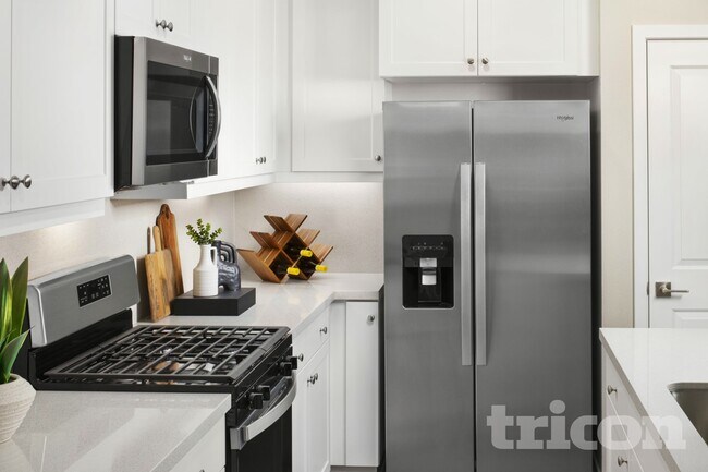 Building Photo - 36361 Amigos Ct