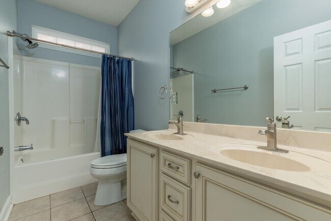 Building Photo - 4734 Harvest Dr