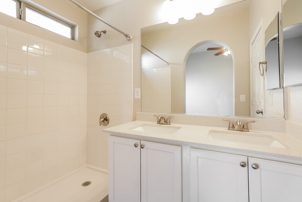 Building Photo - 6568 Duck Hill Springs Dr