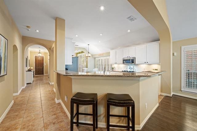 Building Photo - 14881 Holly Leaf Dr