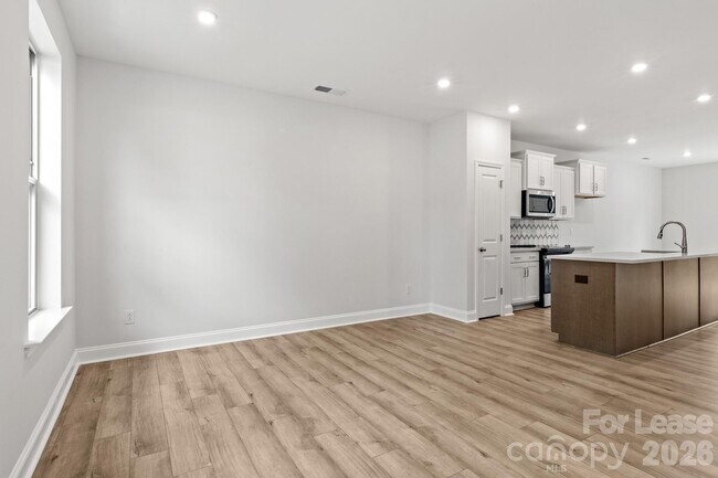 Building Photo - 120 Judson Ave