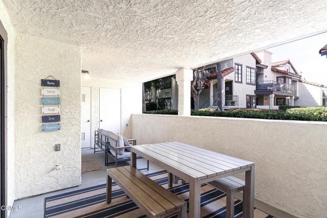 Building Photo - 2375 Martinique Ln