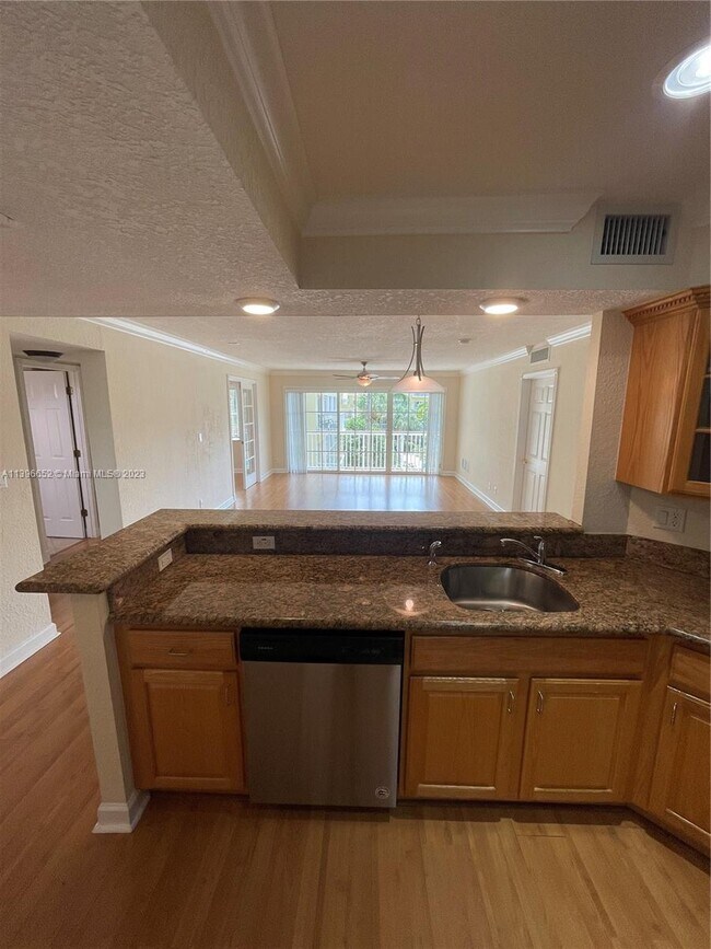 Building Photo - 1501 E Broward Blvd