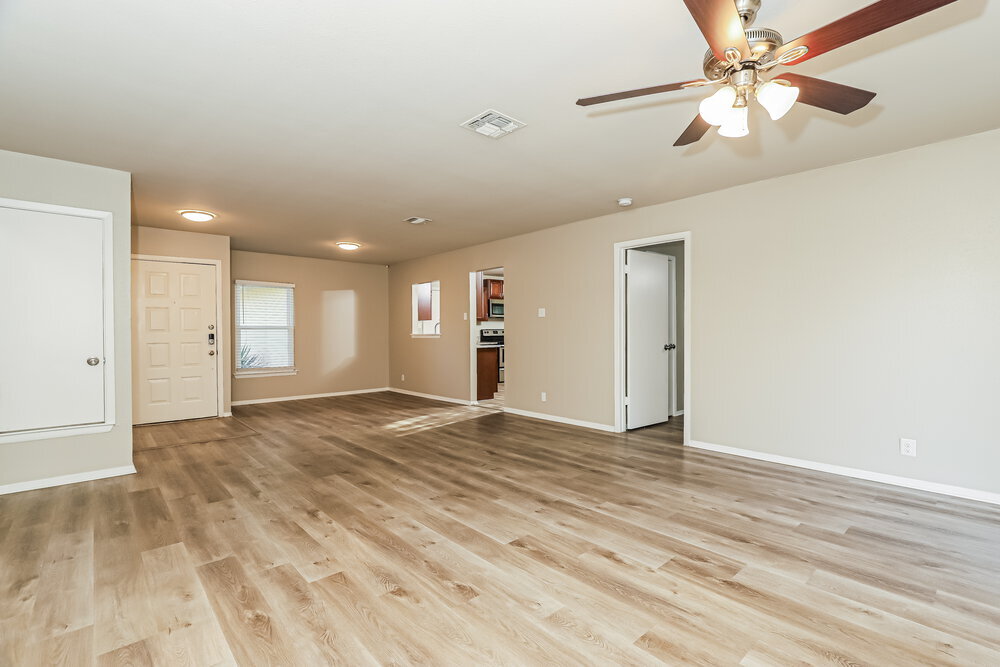 Building Photo - 10614 Cherry Laurel