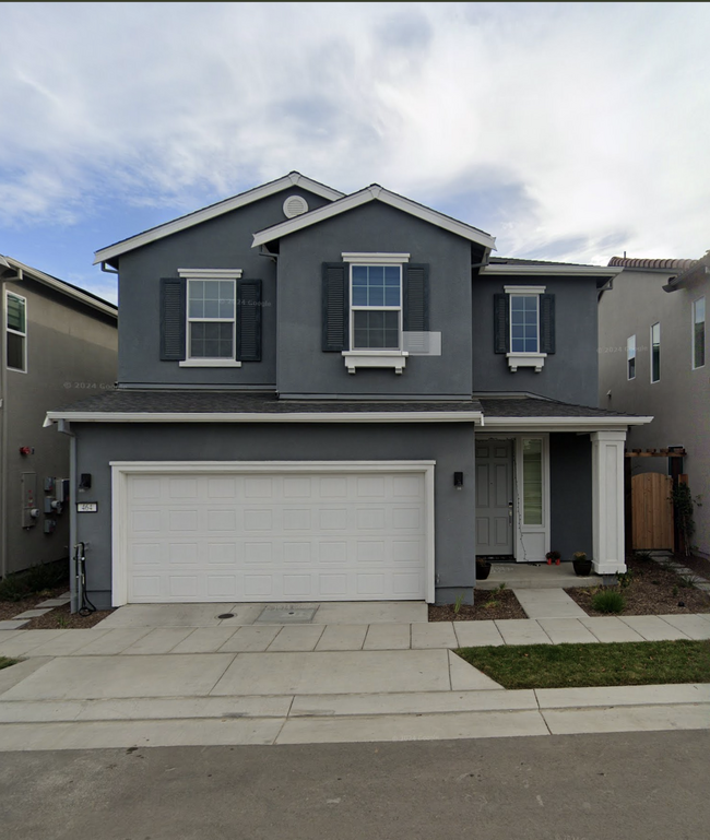 Primary Photo - 344 N Geyserville Wy