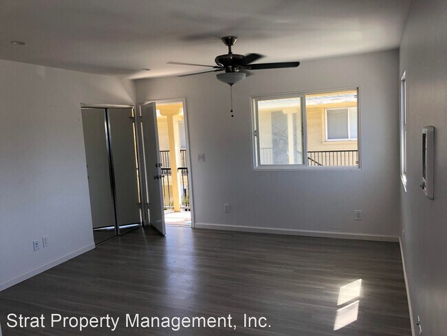 Building Photo - 3755-3771 Ingraham St