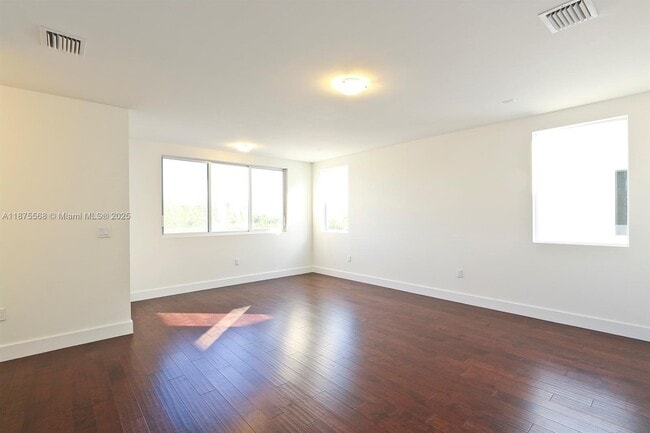 Building Photo - 9745 NW 75th Terrace