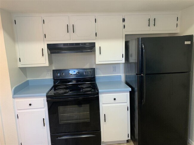 Building Photo - 1800 Wagon Gap Dr