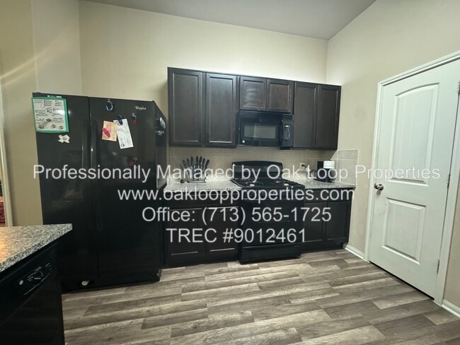 Building Photo - 21614 Alexandria Forest Ct