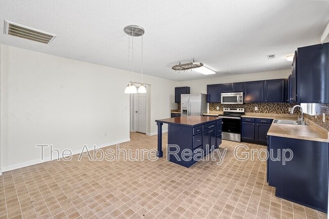 Building Photo - 6571 Guard Hill Dr