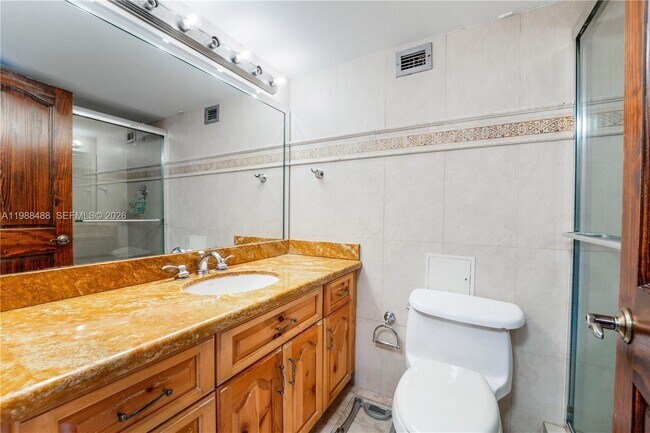 Building Photo - 6039 Collins Ave