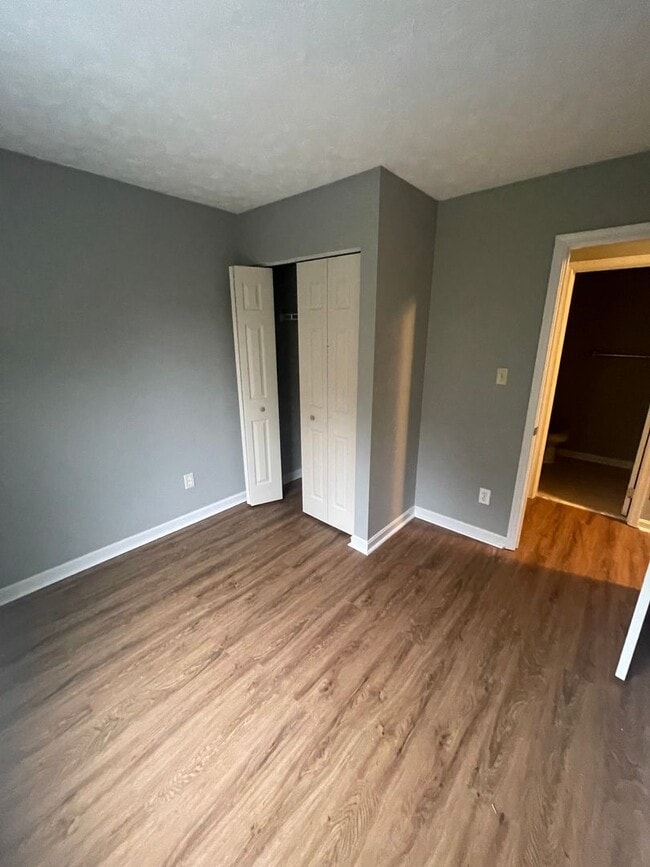 Building Photo - Available Now! Updated townhome in Havre D...