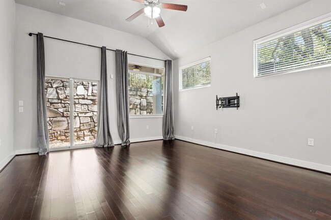 Building Photo - 12203 Cottage Promenade Ct