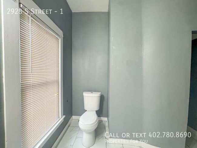 Building Photo - 2928 S Street-1