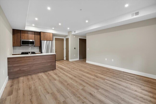 Building Photo - 4237 Bergen Turnpike