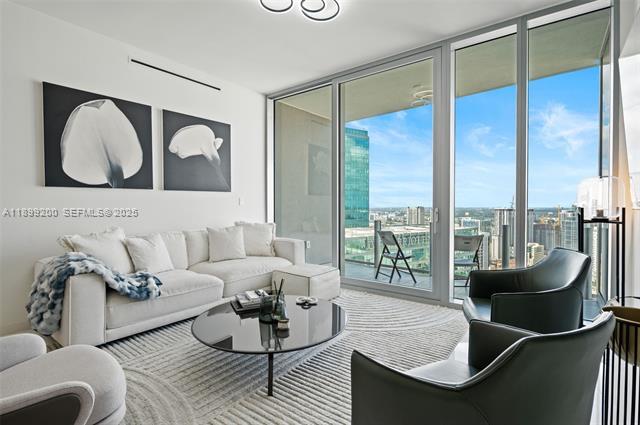 Building Photo - 300 Biscayne Boulevard Way