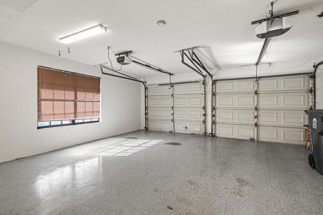 Building Photo - 6186 Duckweed Rd