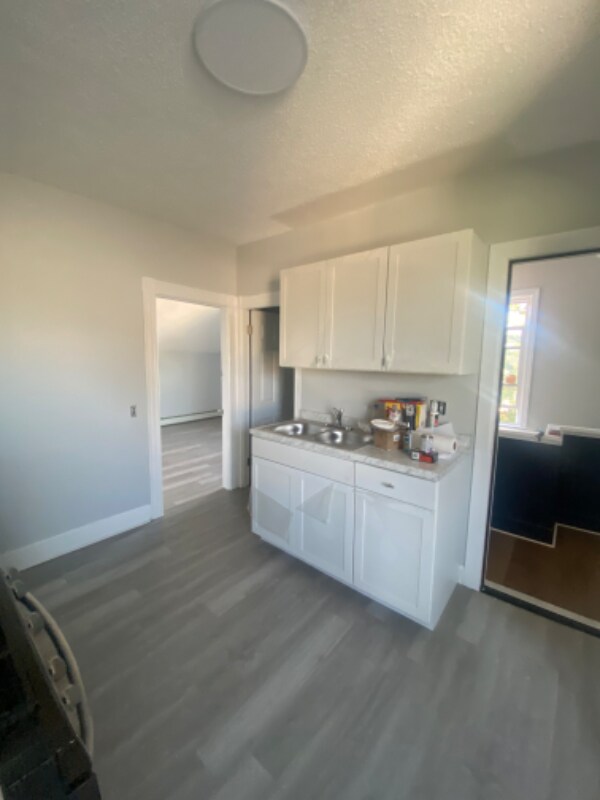 Building Photo - 0 Lowell Ave