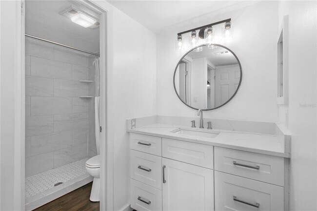 Building Photo - 401 Terrace Ct