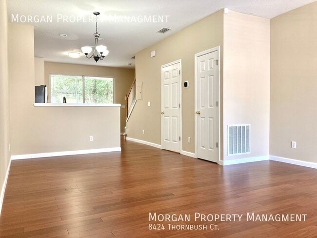 Building Photo - 8424 Thornbush Ct