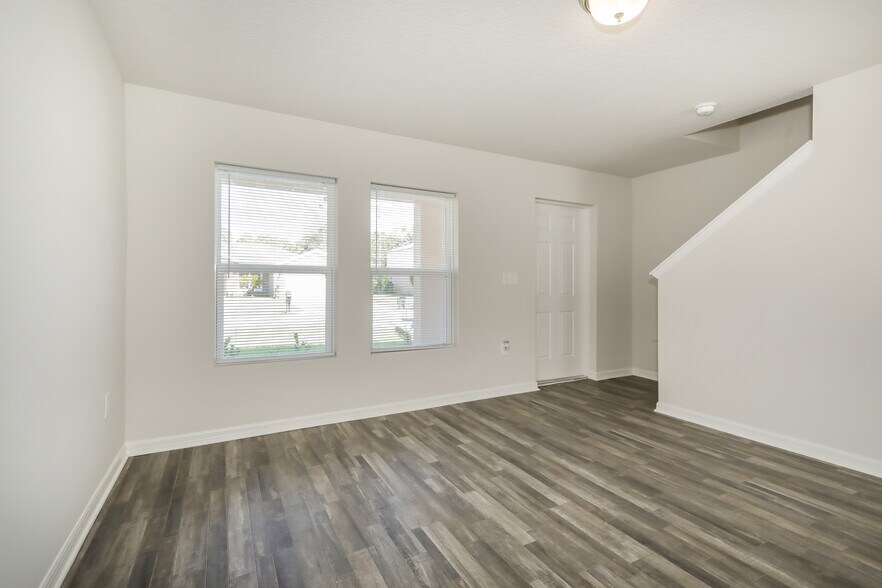 Building Photo - 160 Brittany Ln