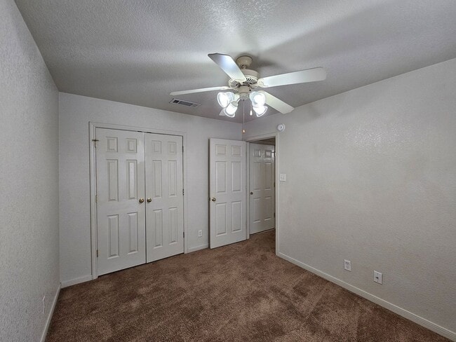 Building Photo - AVAILABLE NOW!