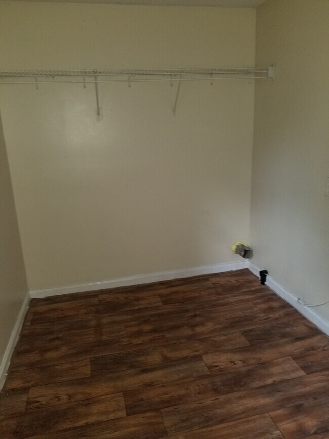 Building Photo - East Park Ave, Enterprise, AL