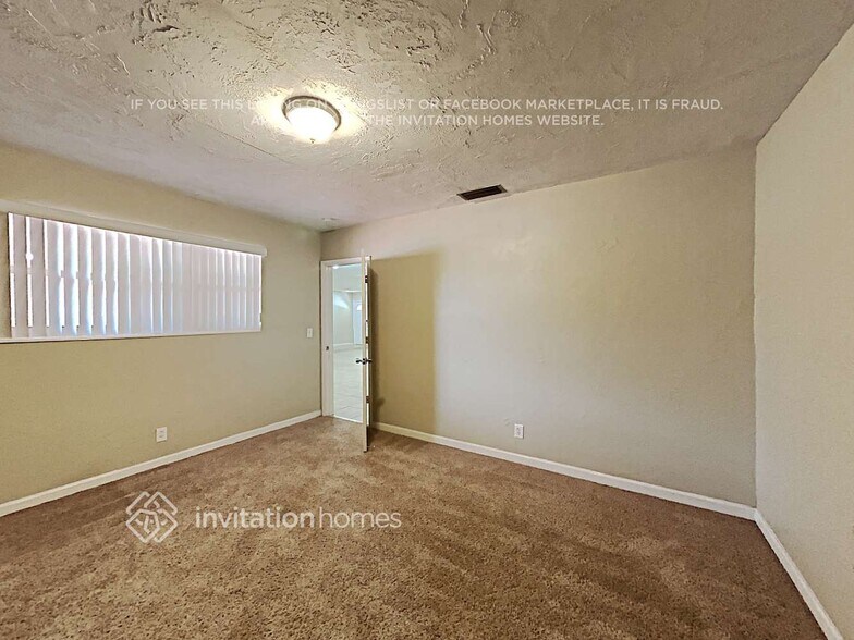 Building Photo - 4913 McKinley St