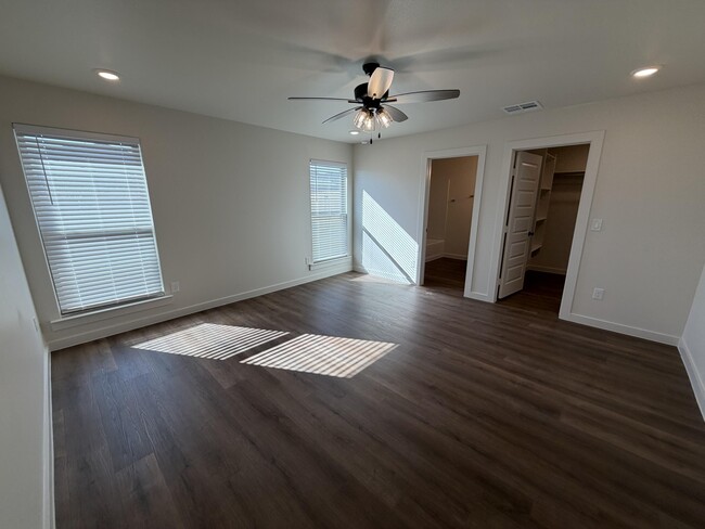 Building Photo - 3017 139th St