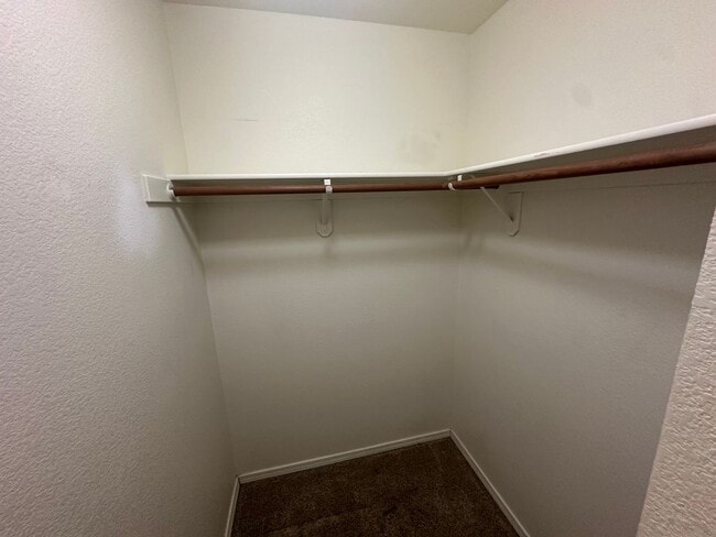 Building Photo - 3 bedroom, 2 bath home in Sparks! Must see!!!
