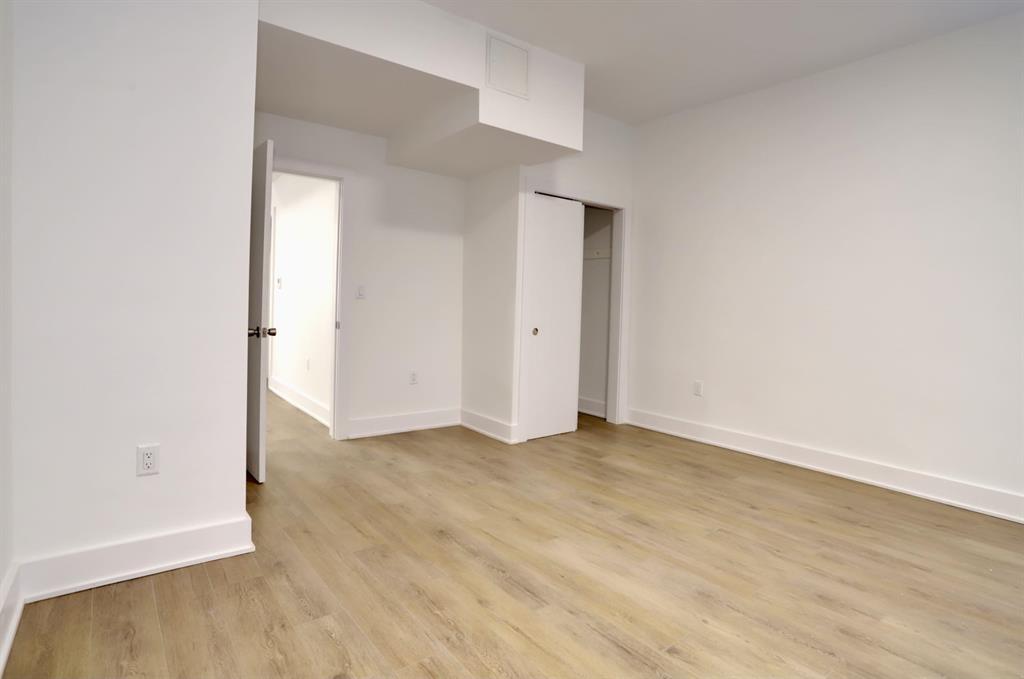 Building Photo - 517 Willow Ave