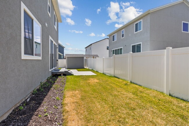 Building Photo - 1728 N Pintail Cv