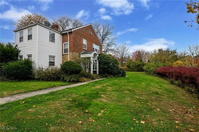 Building Photo - 19226 Winslow Rd