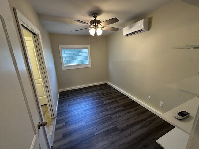 Building Photo - 116 SE Springdale Dr