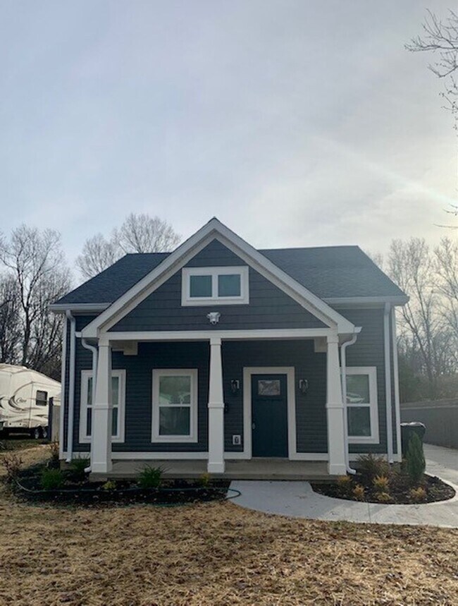 Primary Photo - Pre-Leasing now for Fall Semester 2026