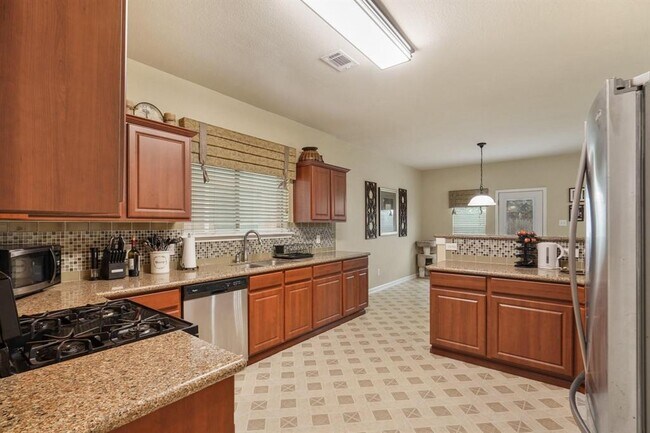 Building Photo - 21535 Elm Hurst Ln