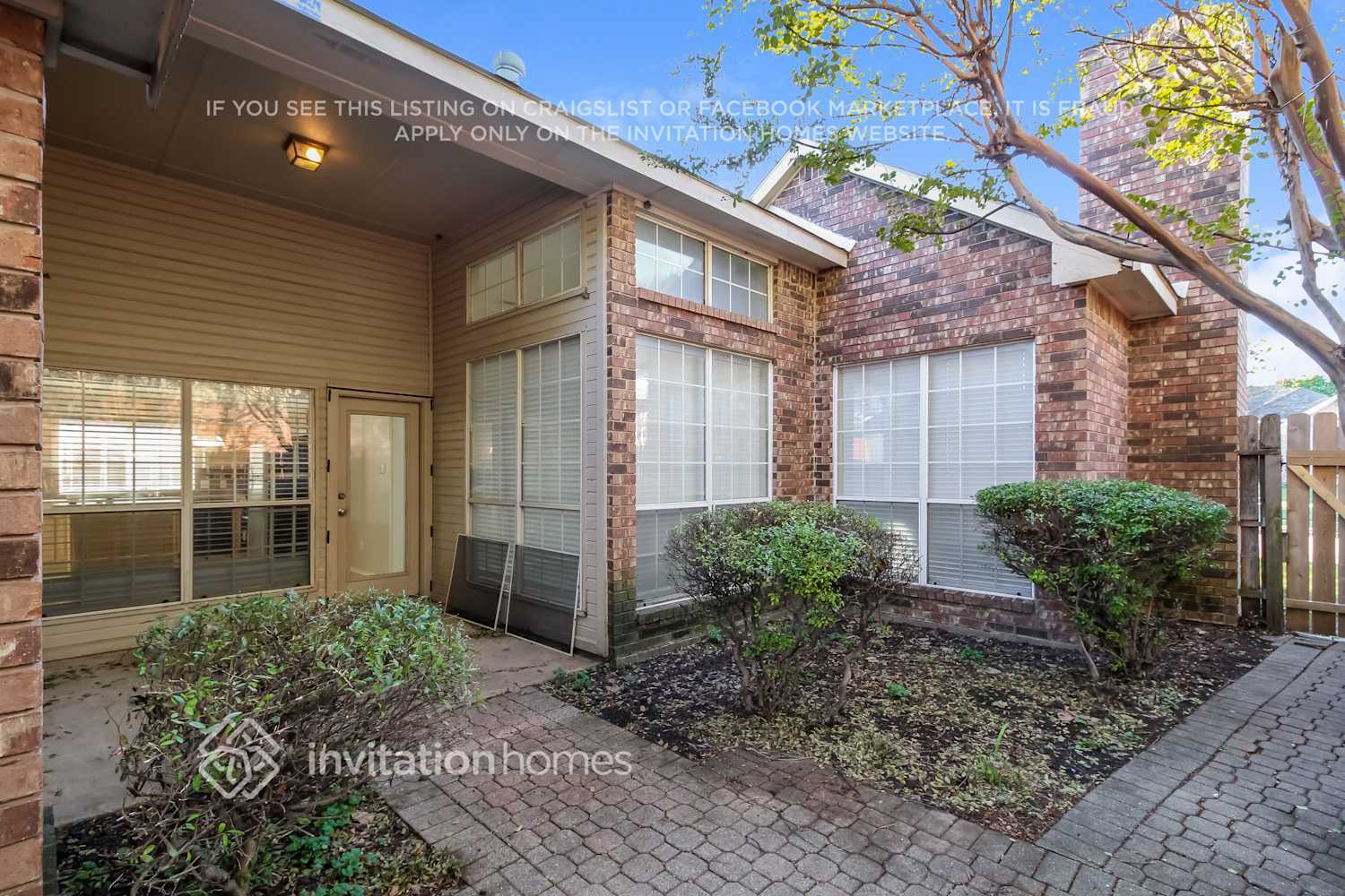 Building Photo - 7878 Squire Ln