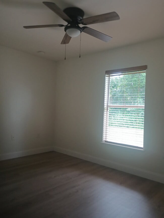 Building Photo - 4460 SW 44th St
