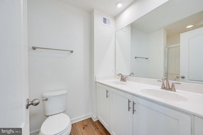 Building Photo - 115 Tuxford Rd