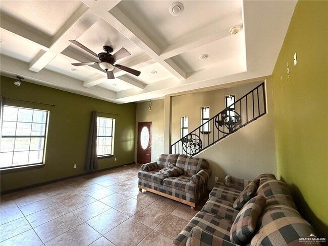 Building Photo - 11 N Moorefield Rd